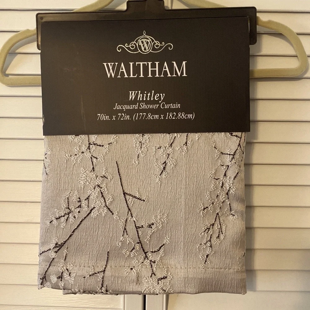 NWT Waltham Jacquard Shower Curtain “Whitley”, Sz. 70x72. Blush